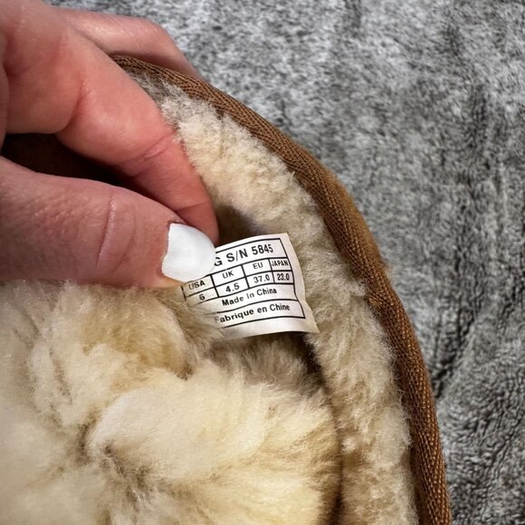 Ugg Classic Tall Sheepskin Boots Sz 6/37 - Picture 10 of 10